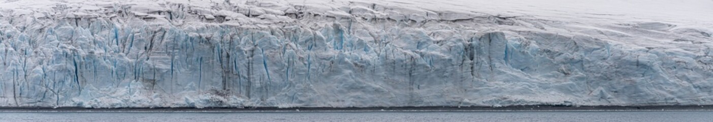 riesige Gletscher Abruchkante auf Half Moon Island / Süd-Shettland-Inseln vor der Antarktis