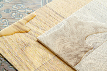 Waterproofness of linoleum. Waterproof linoleum in the kitchen. Sample roll.