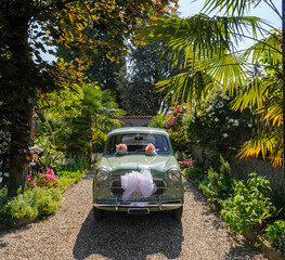 auto antica per matrimonio