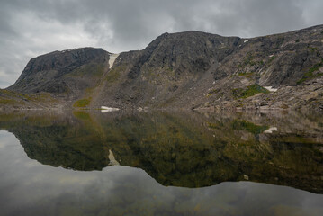 fog over the lake in the Mountains 