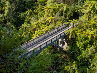 Bridge to nowhere New Zealand whanganui