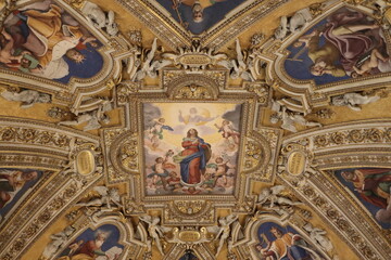 Obraz premium Santa Maria Maggiore Basilica Ceiling Detail with Fresco's and Sculpted Details in Rome, Italy