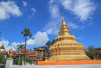 beautiful golden pagoda Wat Phra That Si Chom Thong Important temples in Chiang Mai Province,...
