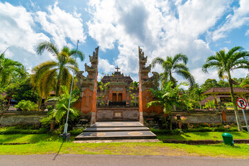 Obraz premium Pniel Church is a Christian church with the same traditional Balinese architectural design as the temple.