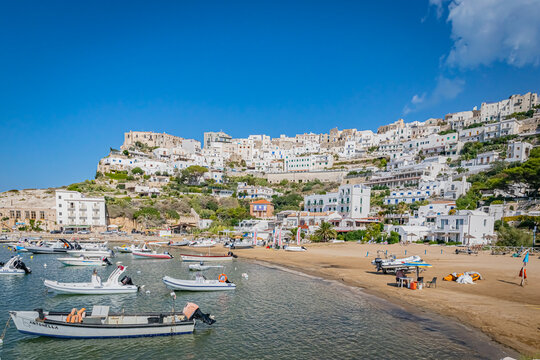 Peschici 이미지 – 찾아보기 1,812 스톡 사진, 벡터 및 비디오 | Adobe Stock