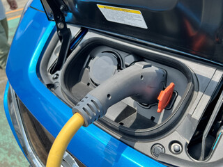 電気自動車の充電接続部