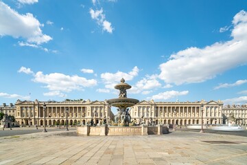 Fountains of the Concorde and Luxor Obelisk at place de la Concorde, paris, France - obrazy, fototapety, plakaty