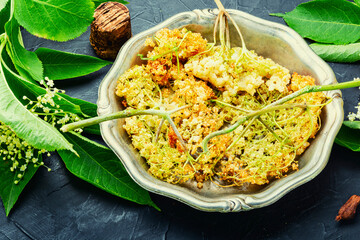 Fried elderflower with powdered sugar