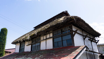 古い老朽化した空き家