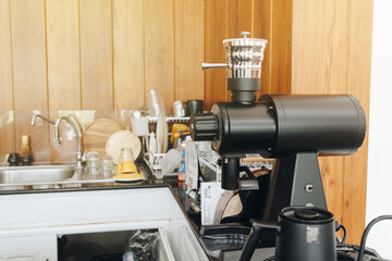 Coffee grinders for cafes and makers