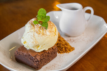 Brownie com sorvete