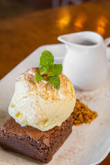 Brownie com sorvete