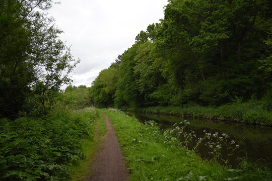 The Tow Path Of The Staffordshire And Worcestershire Canal Near Stourton