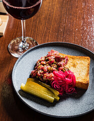 beef tartare with fresh toast