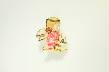 Vintage figural artistic brooch pin costume jewelry fashion accessory design idea gift unisex