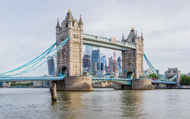 Fototapeta na wymiar Tower Bridge panorama