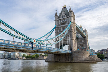 Fototapeta na wymiar Colourful Tower Bridge