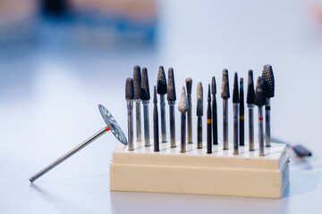Grinding tools and drills for dental technicians