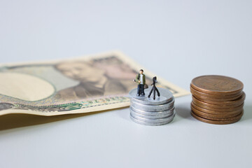 Photographer with money.