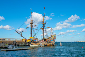 Antique ship Mayflower II docks at State Pier in town of Plymouth, Massachusetts MA, USA. - obrazy, fototapety, plakaty