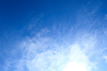 Obraz premium blue sky background with clouds