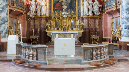 Obraz premium Altar of the church St. Georg and Pankratius (Raitenhaslach).