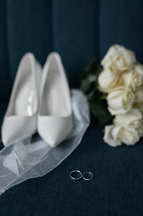 white wedding bouquet