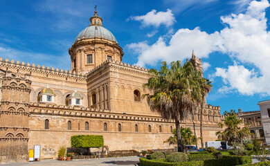 Naklejka premium The Cathedral of Maria Santissima Assunta in Palermo, Italy 
