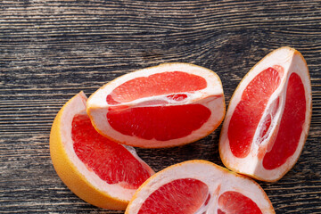 ripe red grapefruit, sliced and sliced into pieces