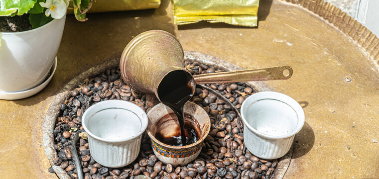 The pouring Bosnian coffee fountain