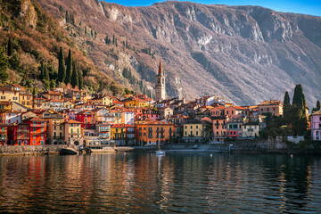 Varenna, Italy on Lake Como in the afternoon - obrazy, fototapety, plakaty