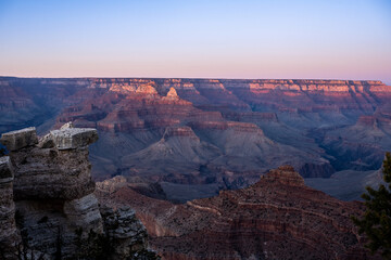 Fototapeta na wymiar Sunlight Fades In The Evening From Mather Point
