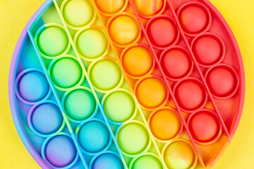 Multi-colored round sensory anti-stress toy 