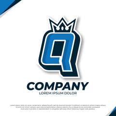 Crown esport mascot letter Q logo illustration, esport font design template © widoko