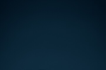 gradiente preto e azul