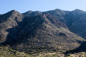 Naklejka premium Mountain landscape in the dry desert
