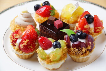 ケーキバイキング　フルーツケーキ