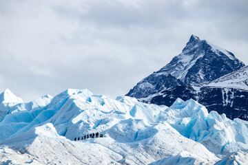 Montanhas geladas do Perito Moreno, El Calafatelll