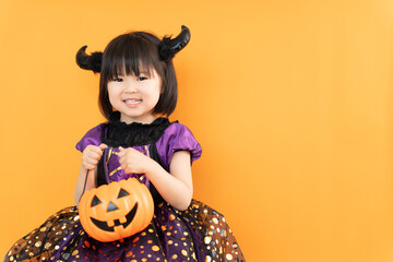 ハロウィン・子供・仮装・育児・子育て