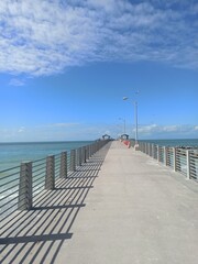 Obraz premium walkway to the sea