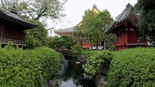 Demboin garden with a pond adjacent to the Senso-ji temple in Asakusa. Tokyo. Japan