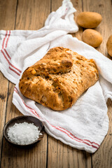 Potato bread with spelt flour and roasted onions