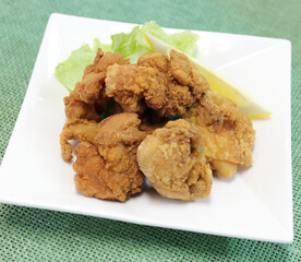 鳥唐揚げあげたてサクサク