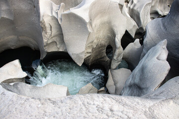 QUEDA D' AGUÁ - VALE DA LUA EM ALTO PARAÍSO DE GOIÁS