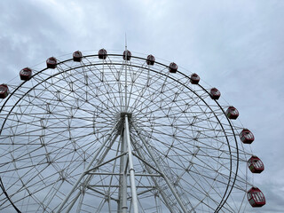 Ferris wheel or Ferris wheel is a mechanical attraction in the form of a large vertically mounted...