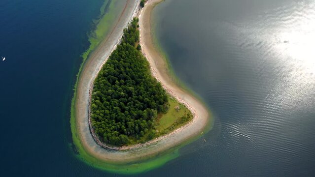 Vancouver Island, Rebecca Spit Marine Provincial Park At Quadra Island By Vancouver Island British Colombia Canada During Autumn