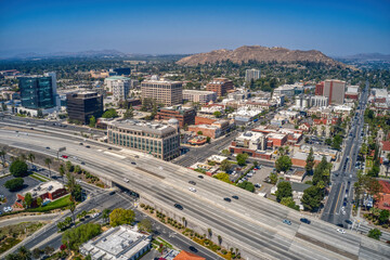 Fototapeta premium Aerial View of the Los Angeles Suburb of Riverside, California
