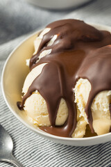 Sweet Hard Chocolate Shell Ice Cream Sundae