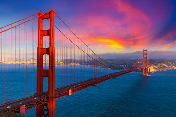 Fototapeta premium Golden Gate Bridge in San Francisco