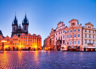 Fototapeta na wymiar Prague Clock Tower on Old Town Square at Dusk